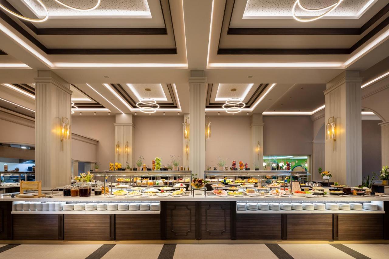 Kings' Valley Medical & Spa Hotel Kazanlŭk Extérieur photo The buffet at the Grand Hyatt Manila