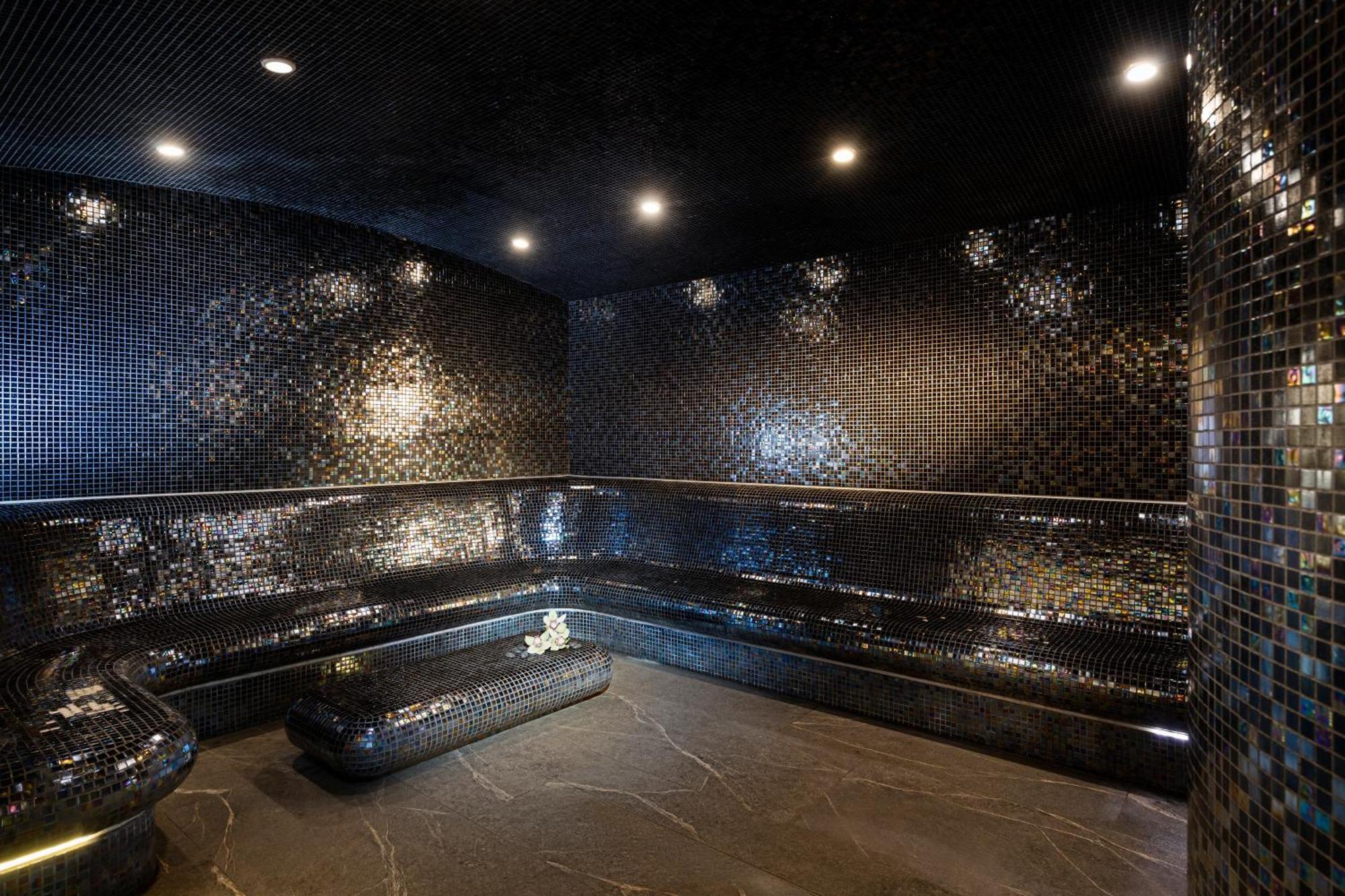 Kings' Valley Medical & Spa Hotel Kazanlŭk Extérieur photo The interior of the spa