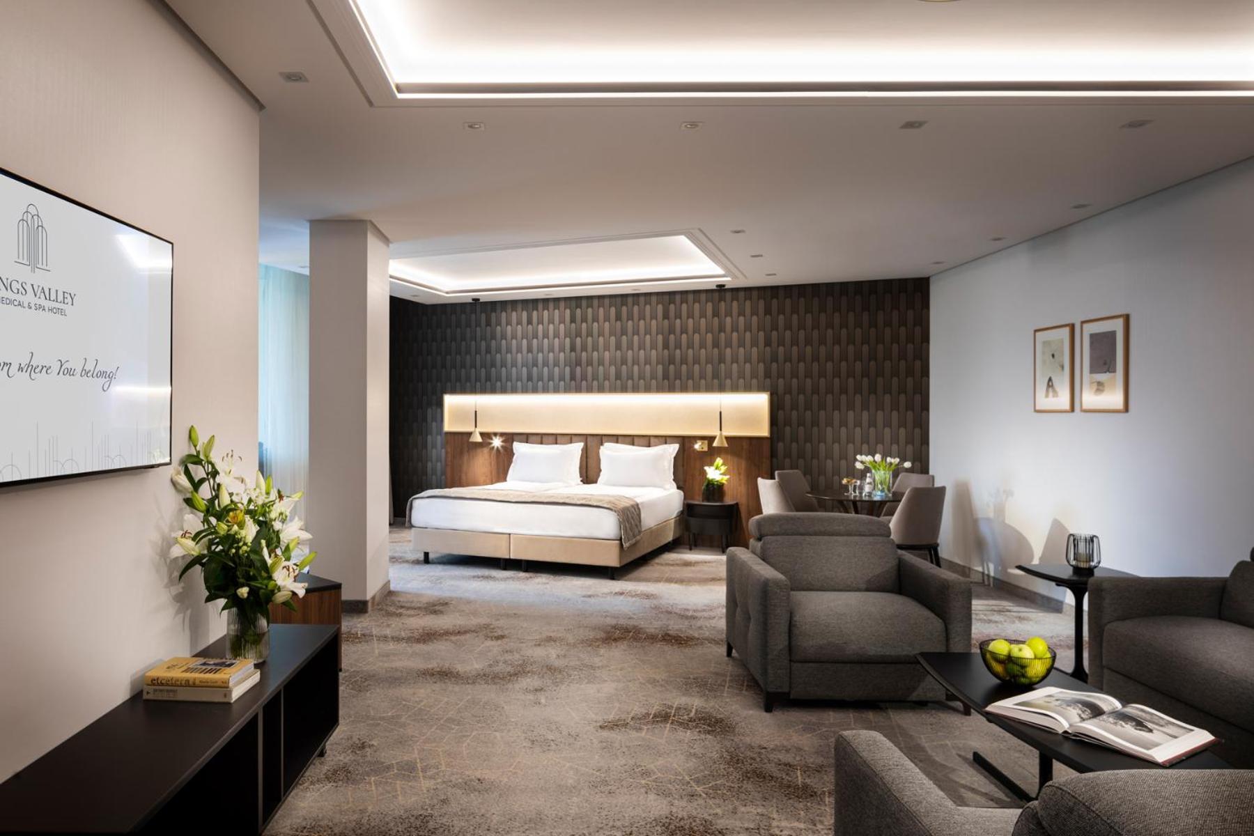 Kings' Valley Medical & Spa Hotel Kazanlŭk Extérieur photo A suite at the Conrad Hong Kong